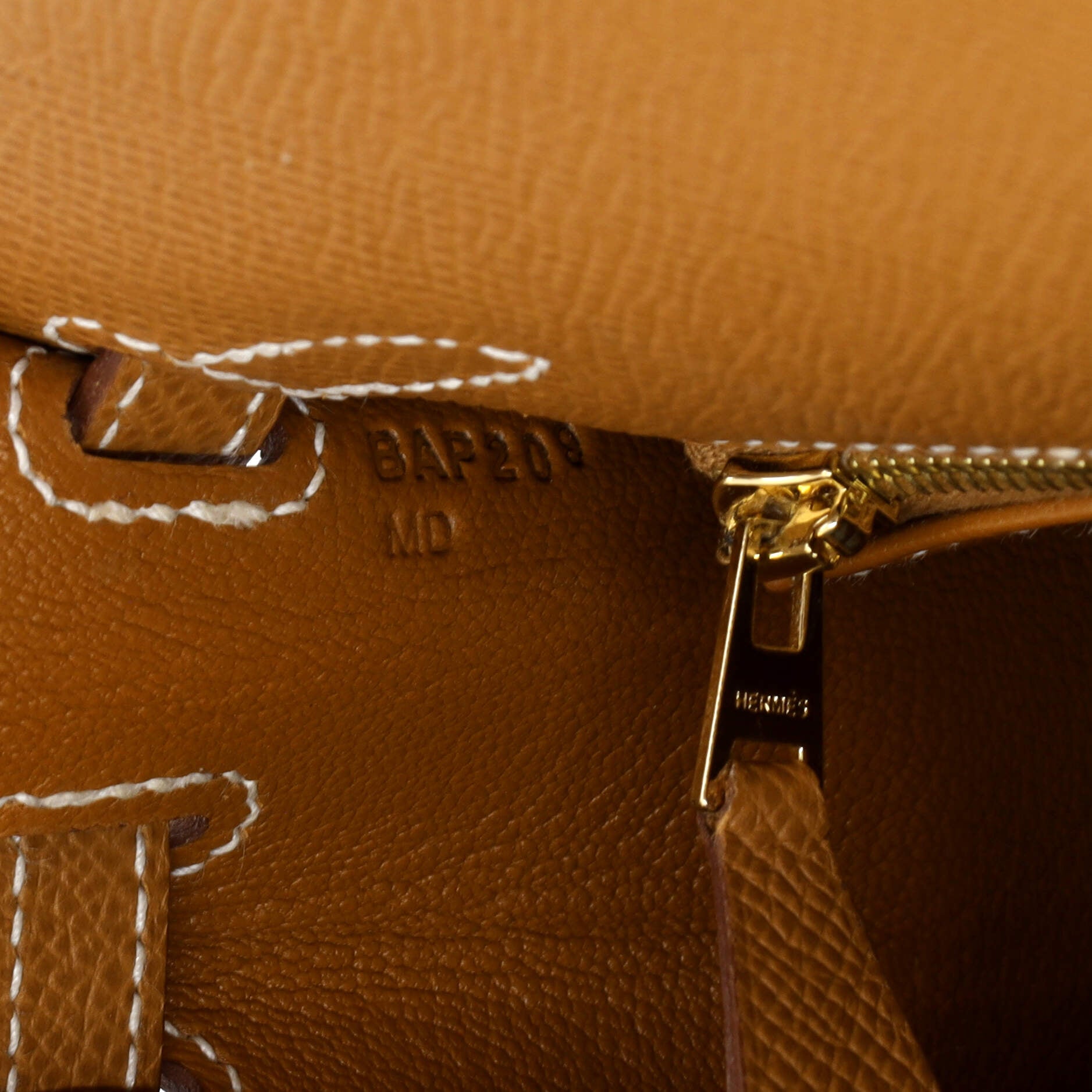 Luxury Hermes Kelly Handbag Gold Epsom with Gold Hardware 25 Available